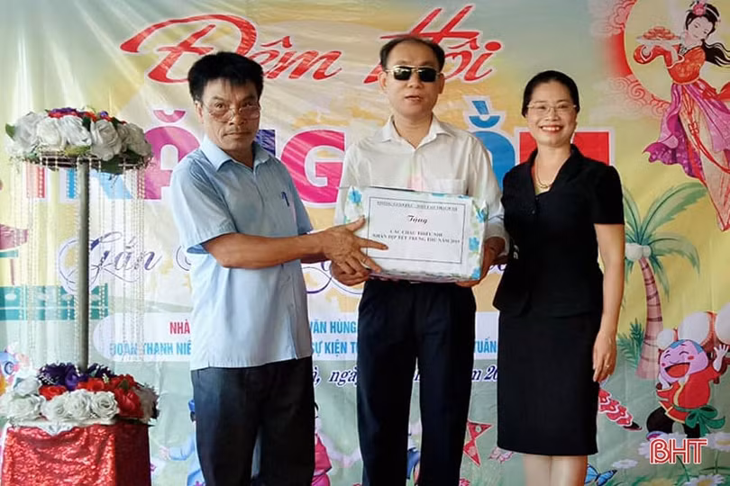 Đêm hội trăng rằm - chia sẻ yêu thương khắp miền Hà Tĩnh