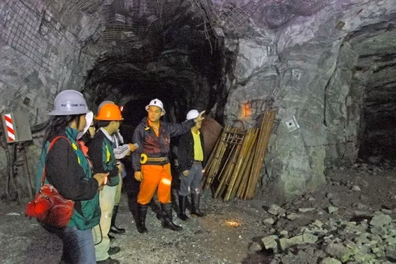 Đề xuất khai thác mỏ vàng 1.247kg tại Việt Nam