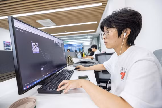 Bên trong các xưởng phim AI: Ngày tạo 4-5 phim, mỗi bộ 40 tập