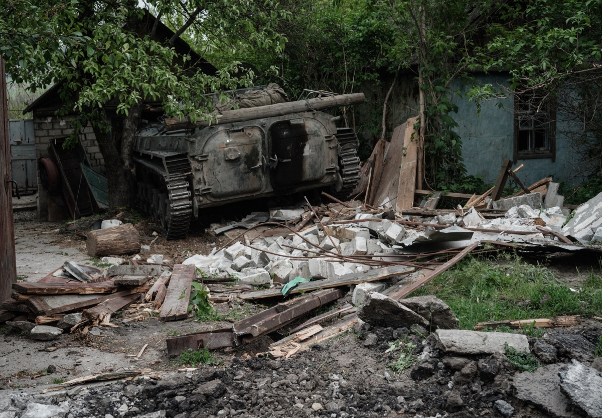 Cảnh đổ nát ở Ukraine sau 84 ngày chiến sự