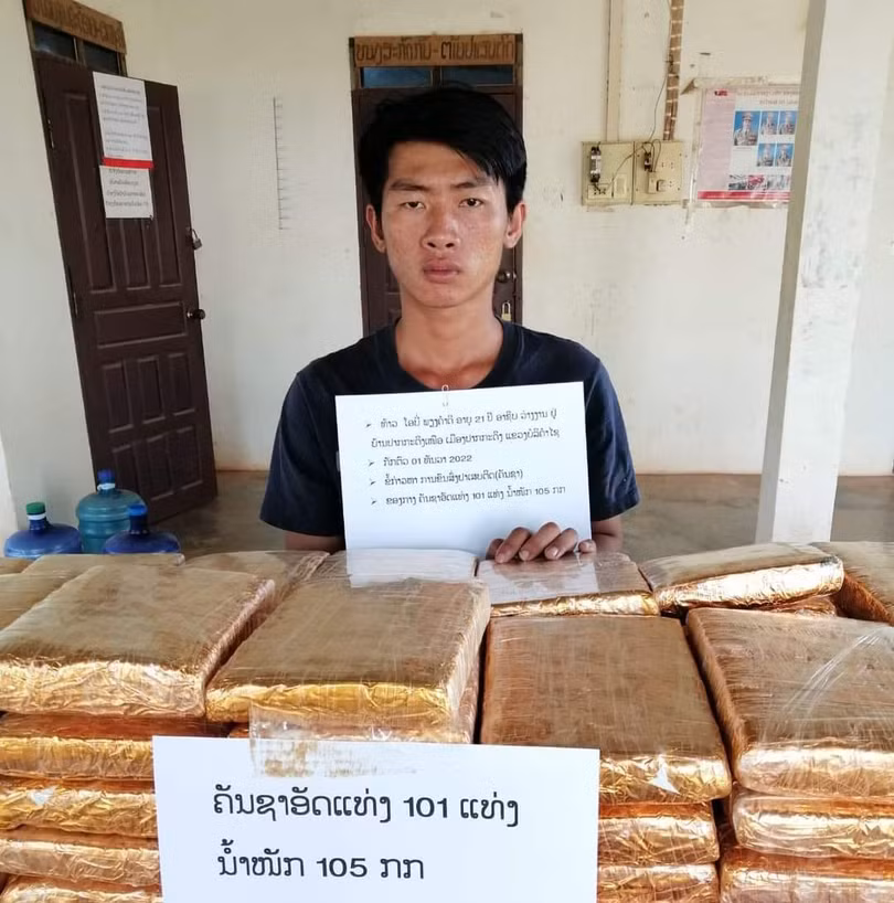 Dùng xe máy vận chuyển hơn 1 tạ cần sa ở Bolikhamxay, tỉnh giáp Hà Tĩnh