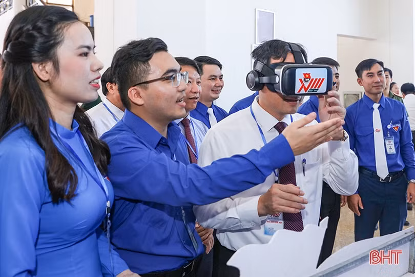 Tuổi trẻ Thành Sen xung kích chuyển đổi số