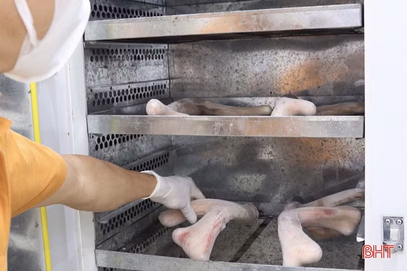 Nhung hươu đạt chuẩn OCOP ở Hà Tĩnh “hút” khách dịp cuối năm