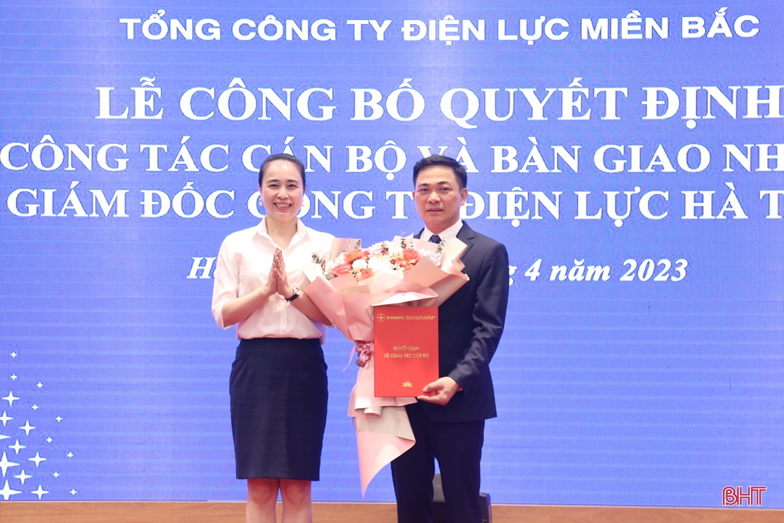 Công bố quyết định điều động, bổ nhiệm Giám đốc Công ty Điện lực Hà Tĩnh