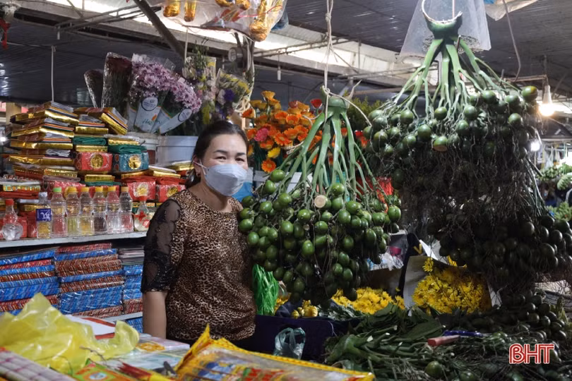 Tiểu thương Hà Tĩnh phấn khởi “mở hàng” đầu năm