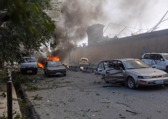 hien truong vu no xe bom khien hon 400 nguoi thuong vong o afghanistan