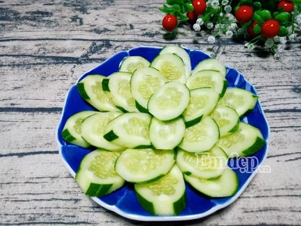 thuc don com ngon ngay nong chua den 90 000 dong