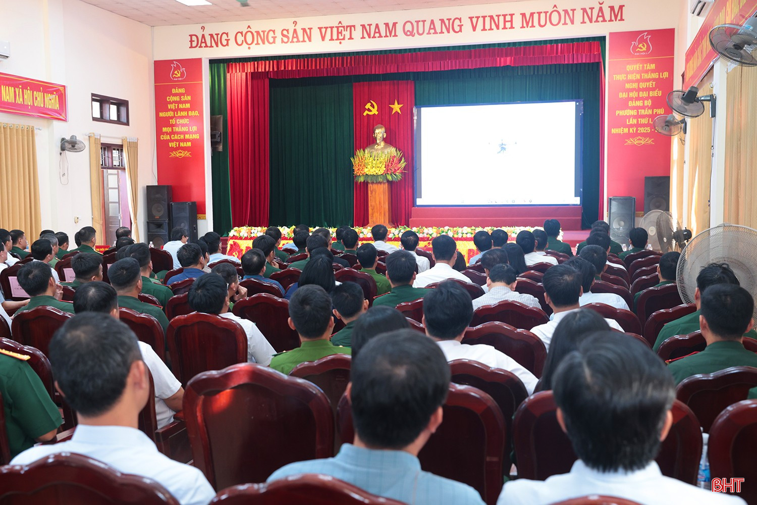bqbht_br_san-sang-chien-dau.jpg