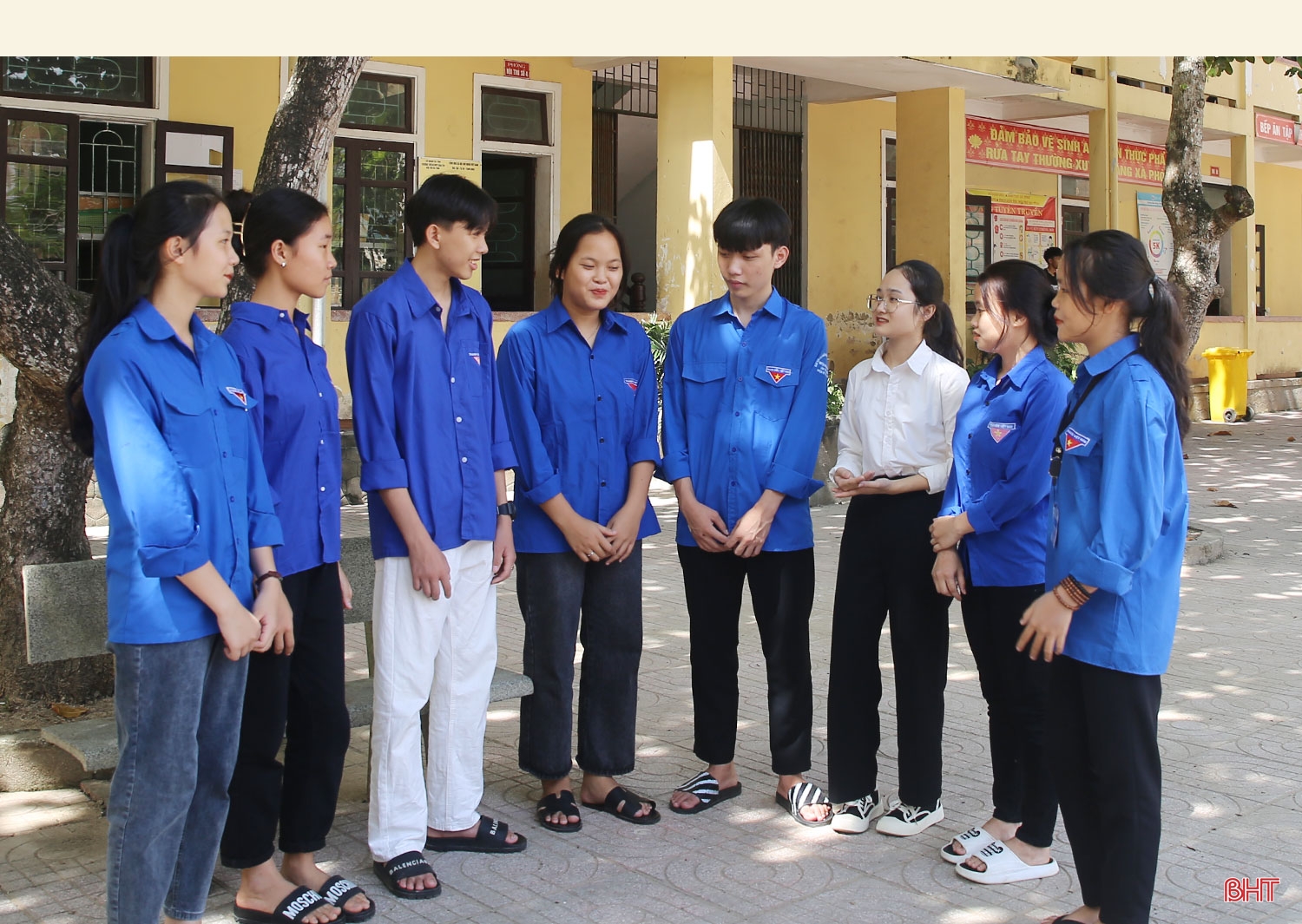 Lý tưởng và khát vọng cống hiến dưới ngọn cờ của Đảng (Bài 1): Nữ sinh dân tộc Mường và niềm vinh dự vào Đảng ở tuổi 19