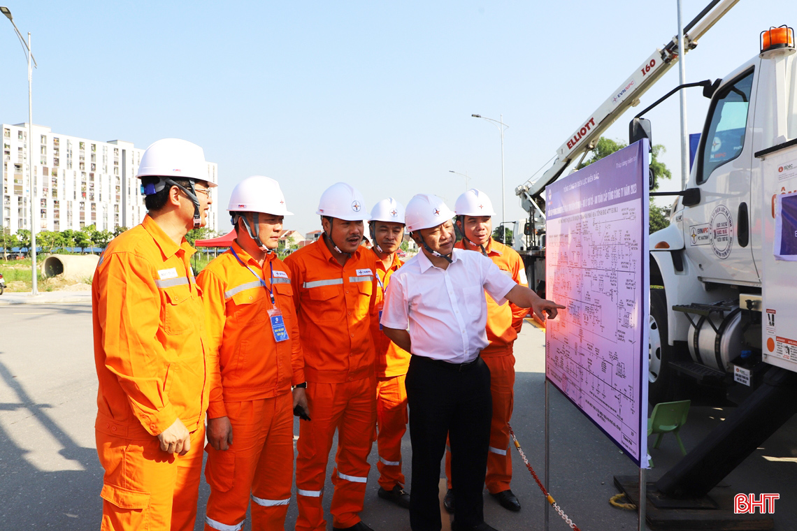 Tổng Công ty Điện lực Miền Bắc diễn tập phòng chống thiên tai, xử lý sự cố tại Hà Tĩnh