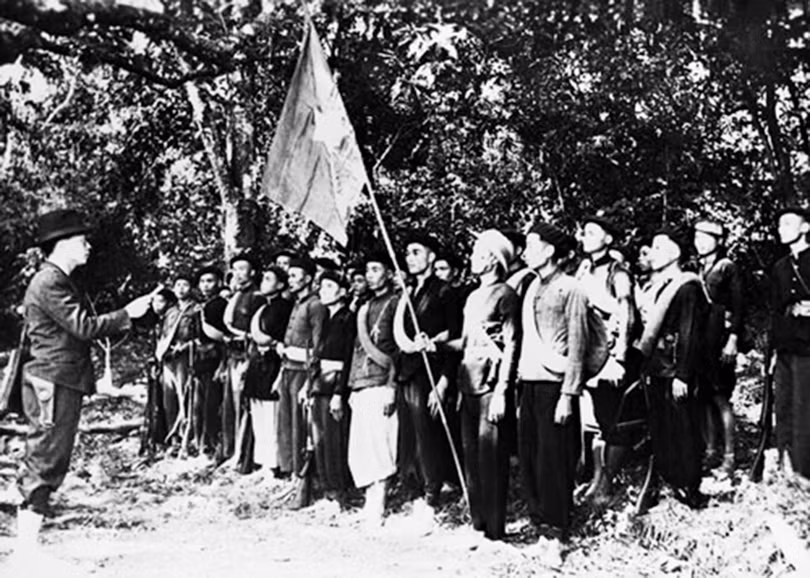 Vang mãi khúc quân hành