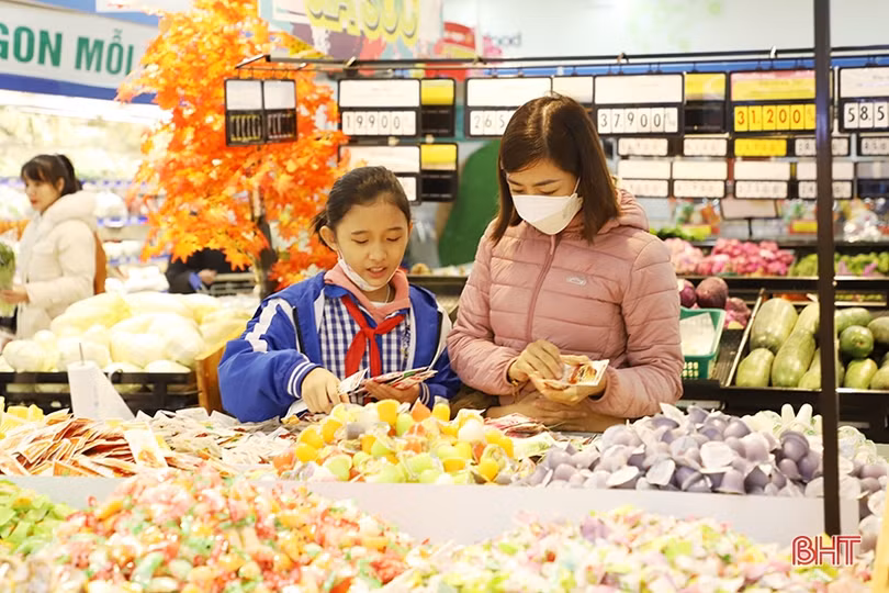 Siết chặt kiểm soát hàng hóa, góp phần lành mạnh thị trường tết ở Hà Tĩnh