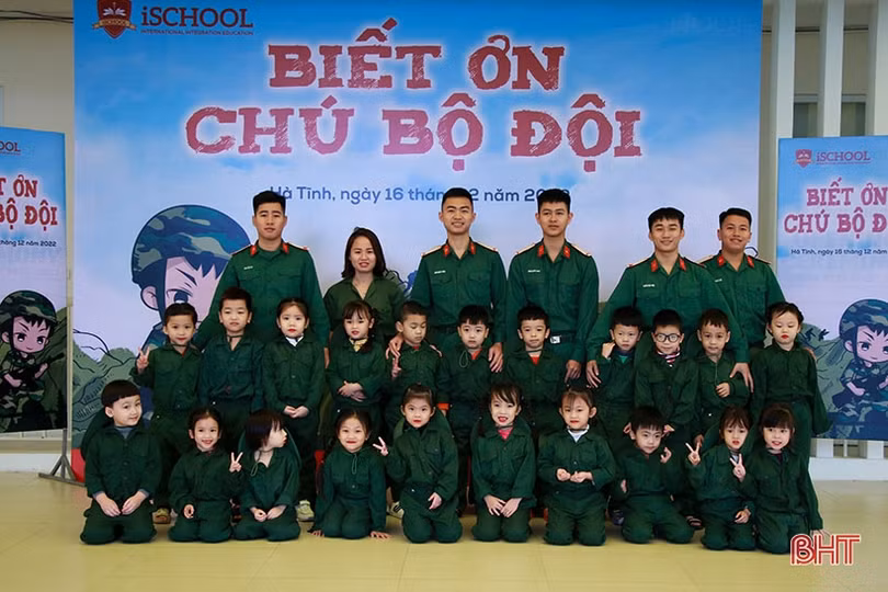 Học sinh mầm non iSchool Hà Tĩnh hào hứng trải nghiệm cùng Chương trình “Biết ơn chú bộ đội”