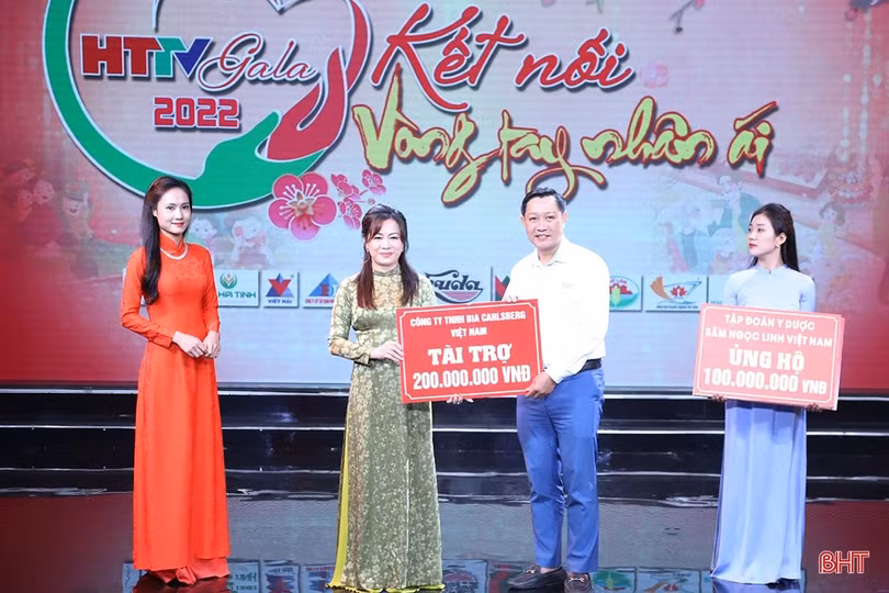 Gala “HTTV - Kết nối vòng tay nhân ái” kêu gọi gần 1,6 tỷ đồng hỗ trợ người nghèo