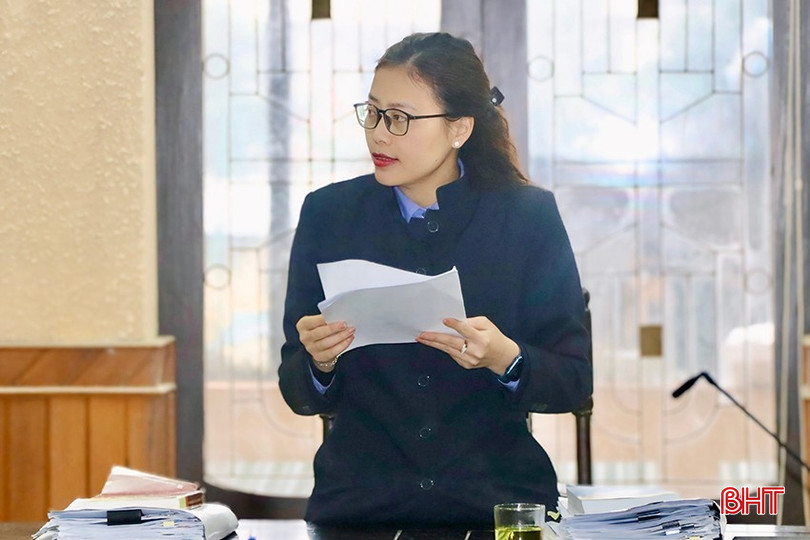 Đại diện Viện Kiểm sát nhân dân tỉnh trình bày phần luận tội.