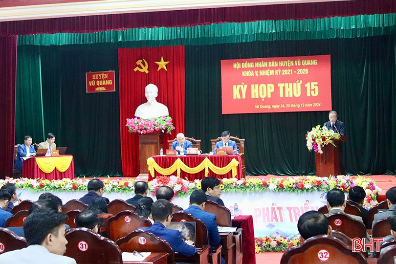 Toàn cảnh kỳ họp.