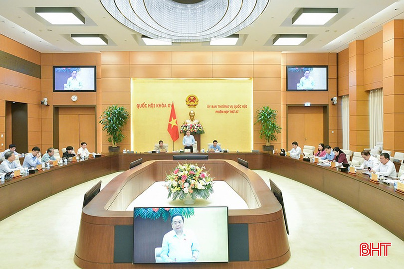 24.09.28.TrieuTapKyHop8QuocHoiXV.2 copy.jpg