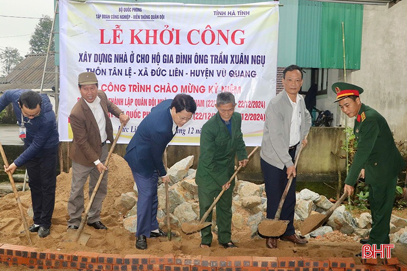 Khởi công xây dựng nhà cho gia đình ông Trần Xuân Ngụ (thôn Tân Lệ, xã Đức Liên).