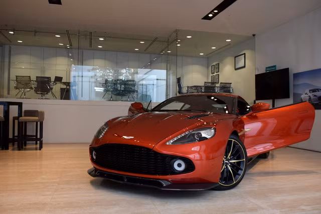 soi tung chi tiet cua sieu pham aston martin vanquish zagato ngoai doi thuc