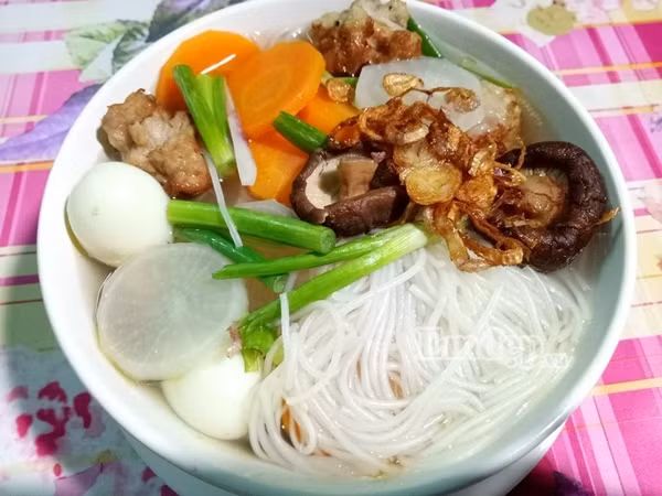 chuan bi bun cha ca ngon lanh cho bua sang ngay cuoi tuan