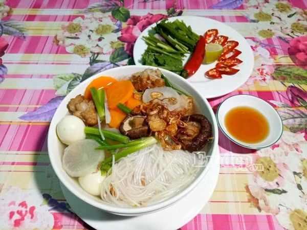 chuan bi bun cha ca ngon lanh cho bua sang ngay cuoi tuan