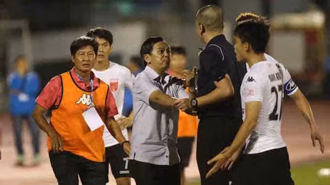 bo vh tt dl len tieng ve su co cau thu long an bo da o san thong nhat