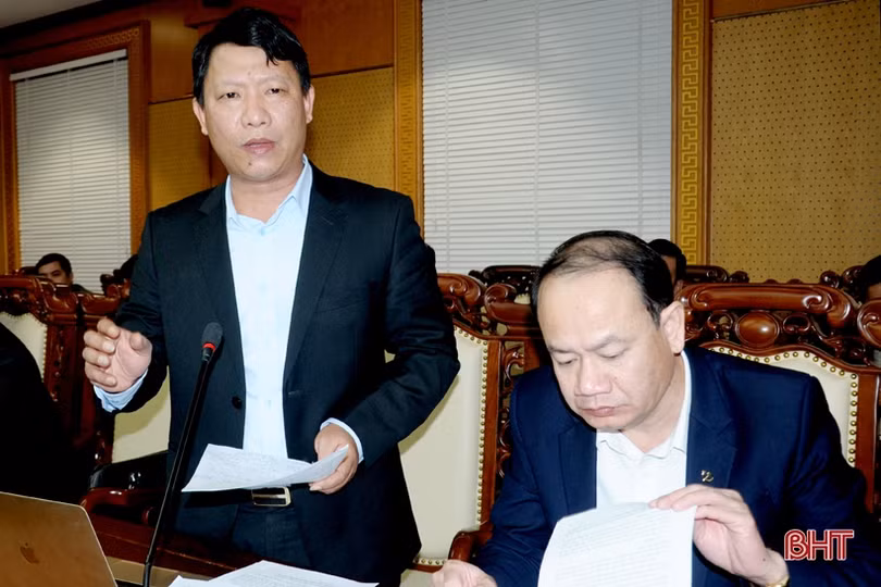 Hà Tĩnh họp bàn bổ cứu các nội dung liên quan sáp nhập xã, văn kiện Đại hội Đảng bộ tỉnh