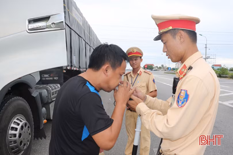Cụ thể hóa các nhóm nhiệm vụ, giải pháp, phấn đấu hoàn thành mức cao nhất các chỉ tiêu kế hoạch