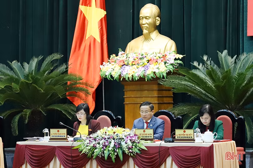 Hội đồng nhân dân tỉnh Hà Tĩnh hoàn thành phiên khai mạc Kỳ họp thứ 12