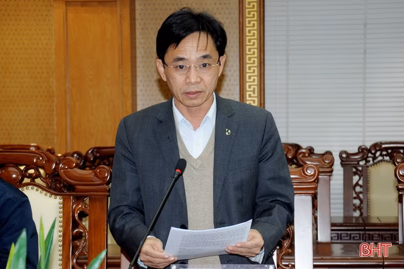 Hà Tĩnh họp bàn bổ cứu các nội dung liên quan sáp nhập xã, văn kiện Đại hội Đảng bộ tỉnh