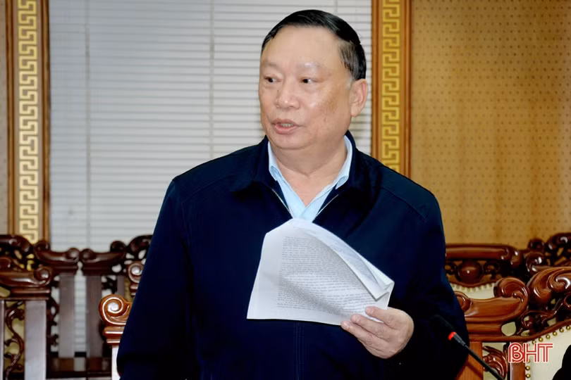 Hà Tĩnh họp bàn bổ cứu các nội dung liên quan sáp nhập xã, văn kiện Đại hội Đảng bộ tỉnh