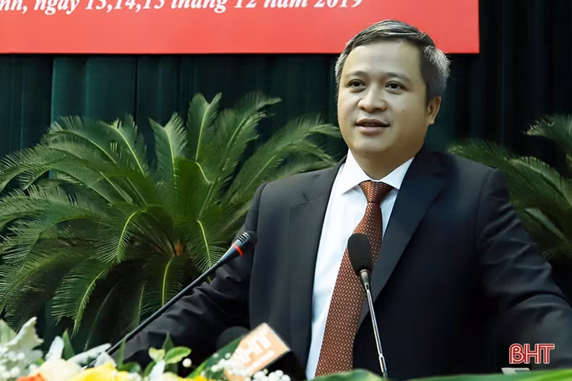Hội đồng nhân dân tỉnh Hà Tĩnh hoàn thành phiên khai mạc Kỳ họp thứ 12