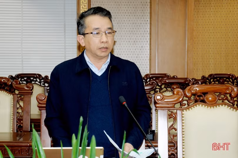 Hà Tĩnh họp bàn bổ cứu các nội dung liên quan sáp nhập xã, văn kiện Đại hội Đảng bộ tỉnh