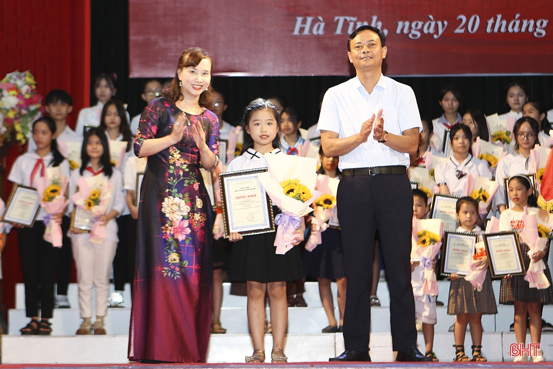57 gương mặt xuất sắc đạt giải Cuộc thi Đại sứ văn hóa đọc cấp tỉnh Hà Tĩnh