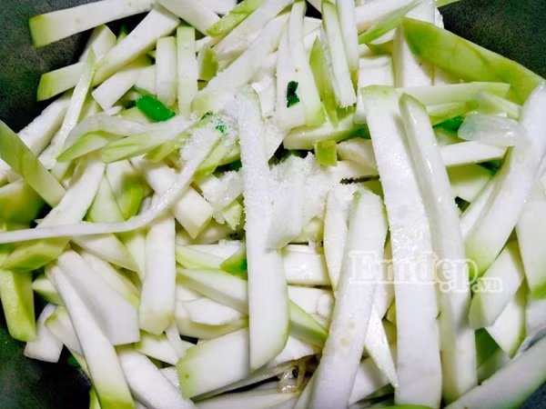 canh bau thit bo vien thanh mat cho mam com cuoi tuan