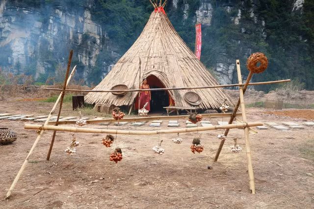 kham pha lang tho dan tren dao dau lau o ninh binh