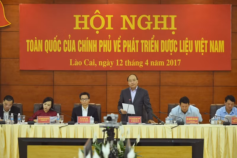 thu tuong phat trien cay duoc lieu van co the lam giau