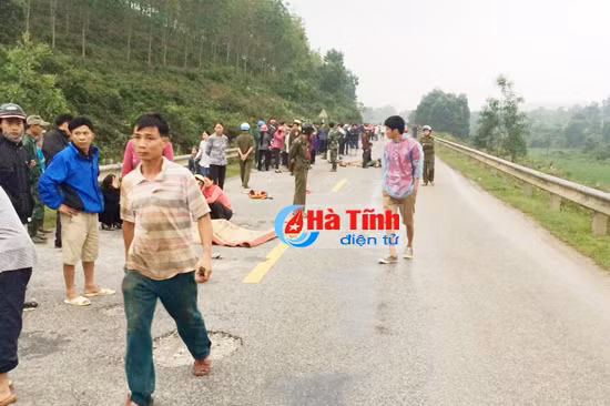 tngt nghiem trong 3 me con thuong vong 1 be gai bi thuong nang