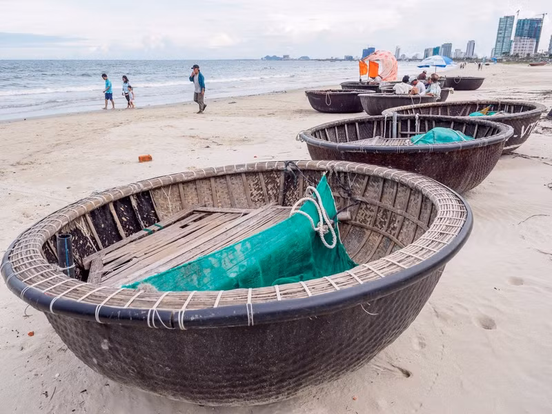 non nuoc cua viet nam lot top bai bien dep nhat chau a
