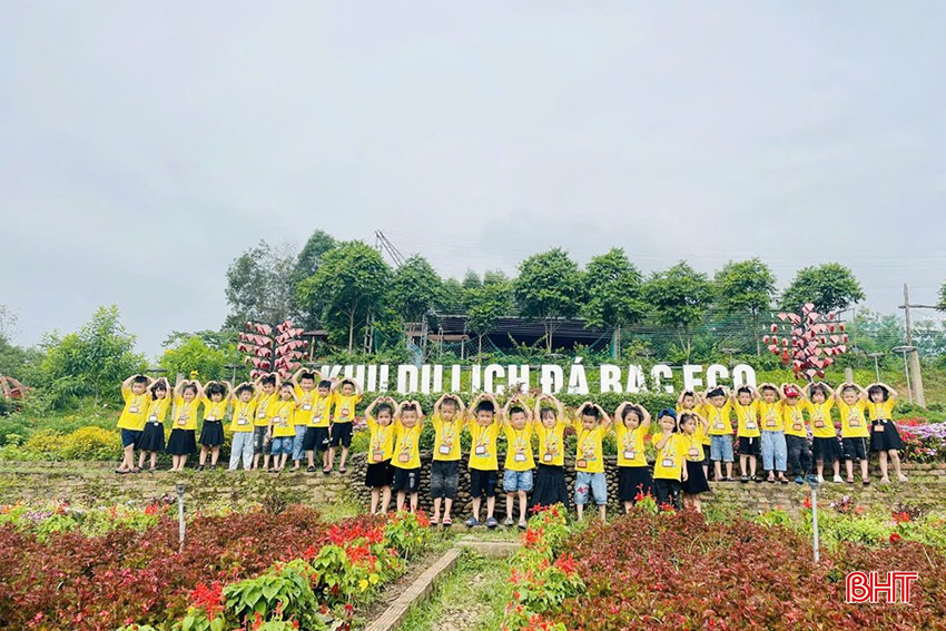 Điểm du lịch sinh thái thu hút đông đảo du khách tham quan, trải nghiệm.