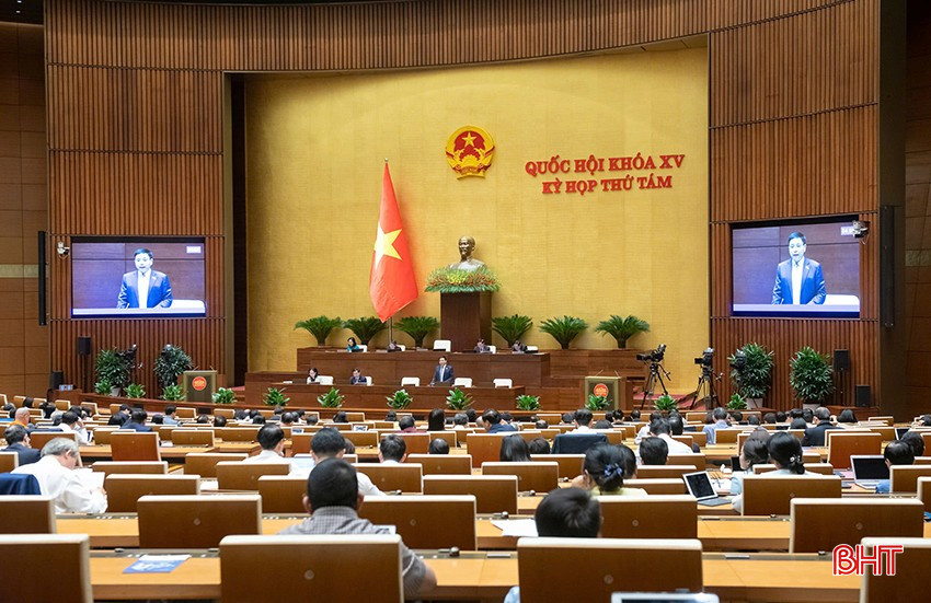 Toàn cảnh phiên họp.