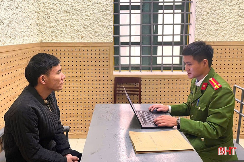 bqbht_br_luc-luong-cong-an-lam-viec-voi-doi-tuong-pham-anh-tuan.jpg