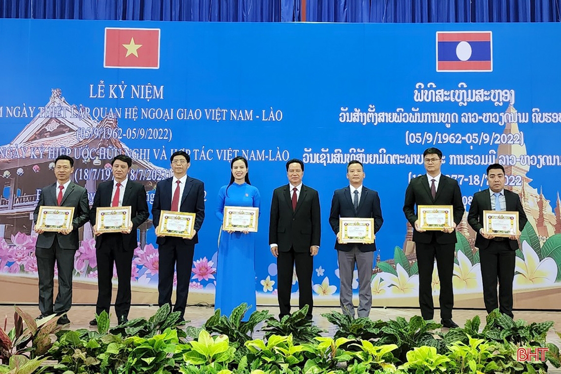 Tỉnh Bolikhămxay tổ chức trọng thể Lễ kỷ niệm 60 năm ngày thiết lập quan hệ ngoại giao Việt Nam - Lào