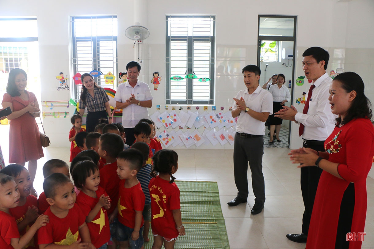 Đảng bộ Khối Các cơ quan và doanh nghiệp Hà Tĩnh: Vững tin trên chặng đường mới!
