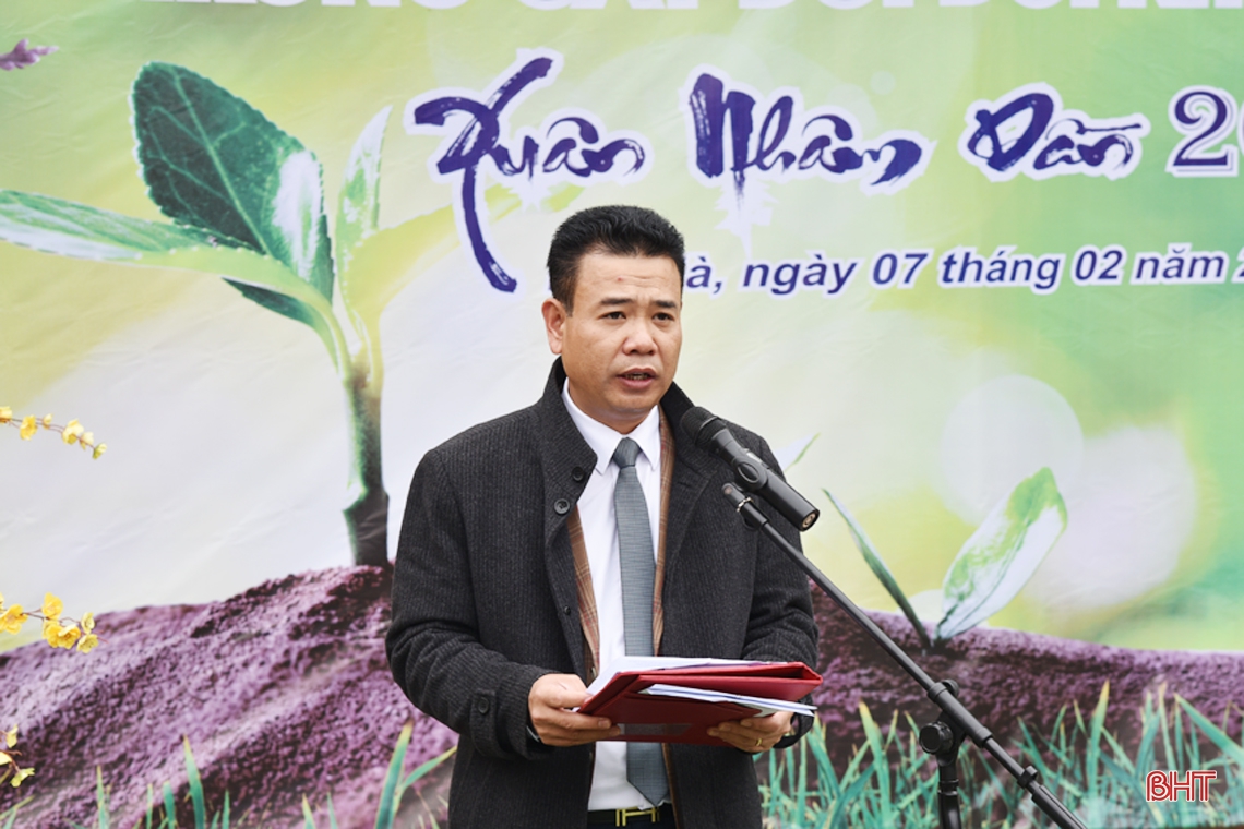 Phó Bí thư Thường trực Tỉnh ủy Hà Tĩnh dự lễ trồng cây đầu năm tại Lộc Hà