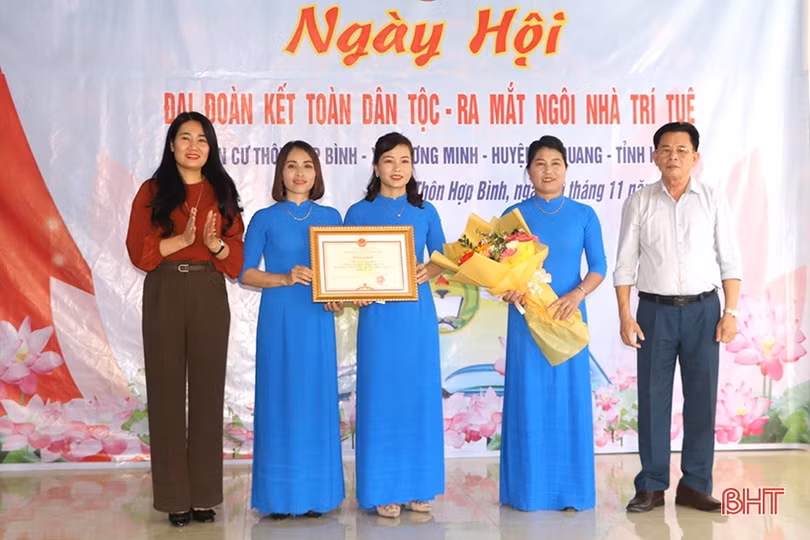 Rộn ràng, ấm áp Ngày hội Đại đoàn kết toàn dân tộc