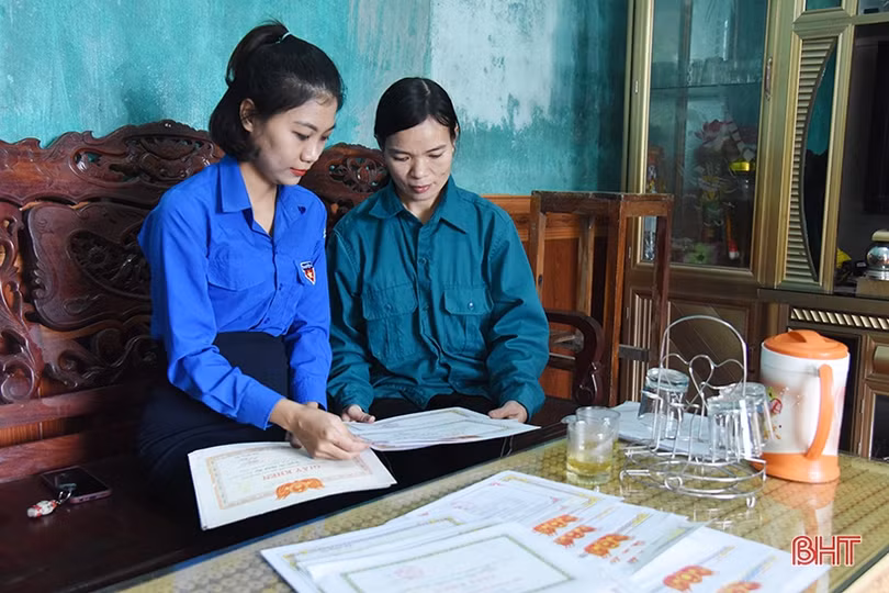 Nghị lực vượt khó của hai chị em sinh viên nghèo học giỏi