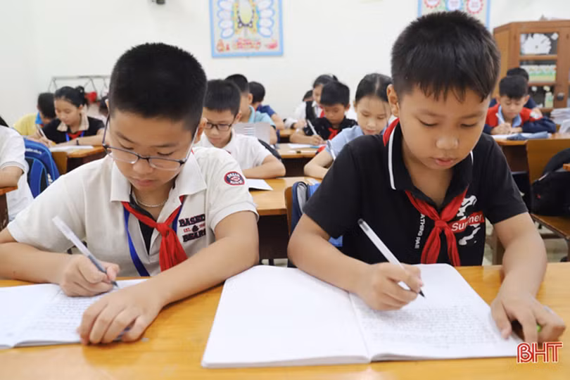 Ngôi trường “trăm tuổi” sở hữu nhiều phần thưởng cao quý