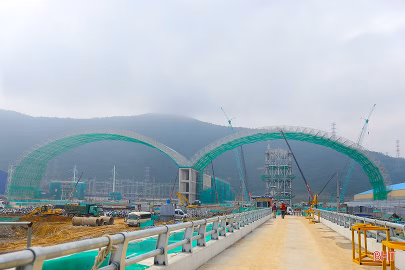Hối hả trên các công trình trọng điểm ở Hà Tĩnh ngày đầu năm mới