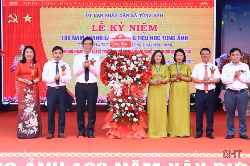 Trường Tiểu học Tùng Ảnh kỷ niệm 100 năm thành lập 